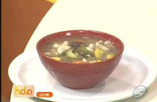 Esta receta de sopa minestrone es ideal si deseas algo liviano
