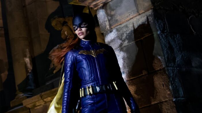 Leslie Grace anticipa su atuendo de Batgirl