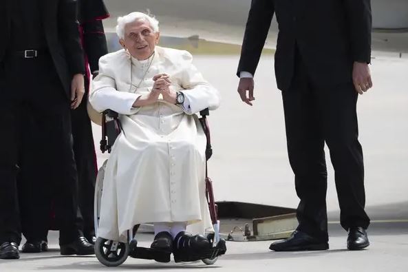 Hoy, Sábado Santo, el Papa emérito Benedicto XVI cumple 95 años